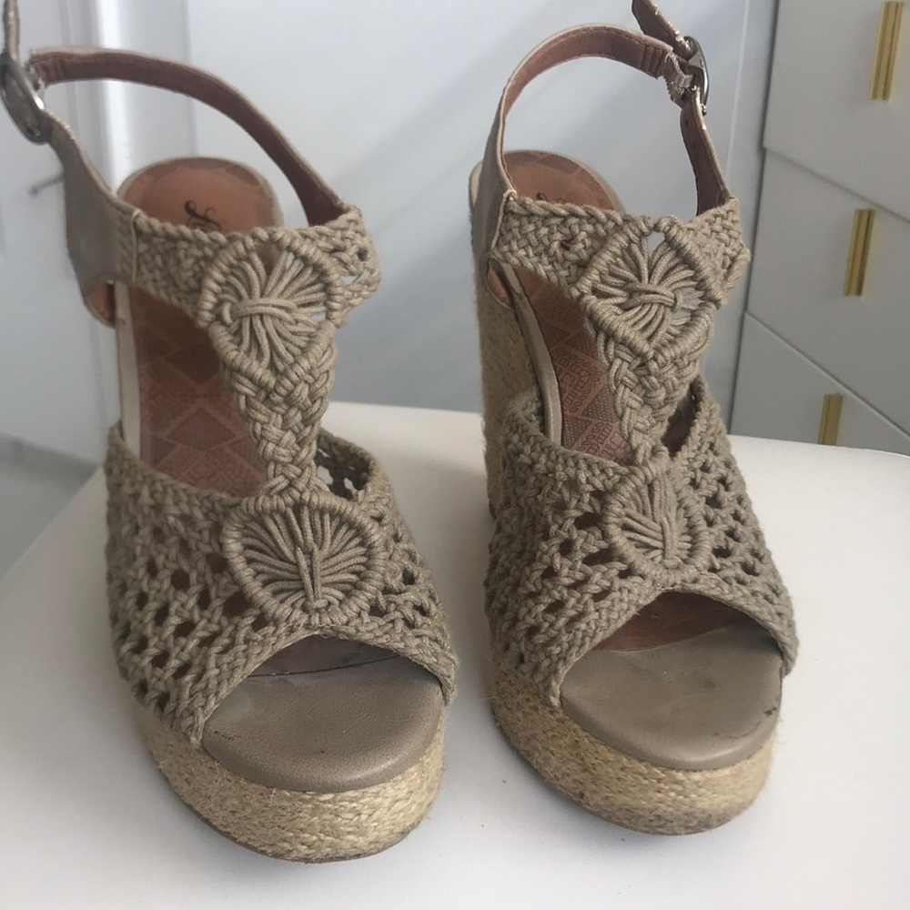 Lucky boho wedge